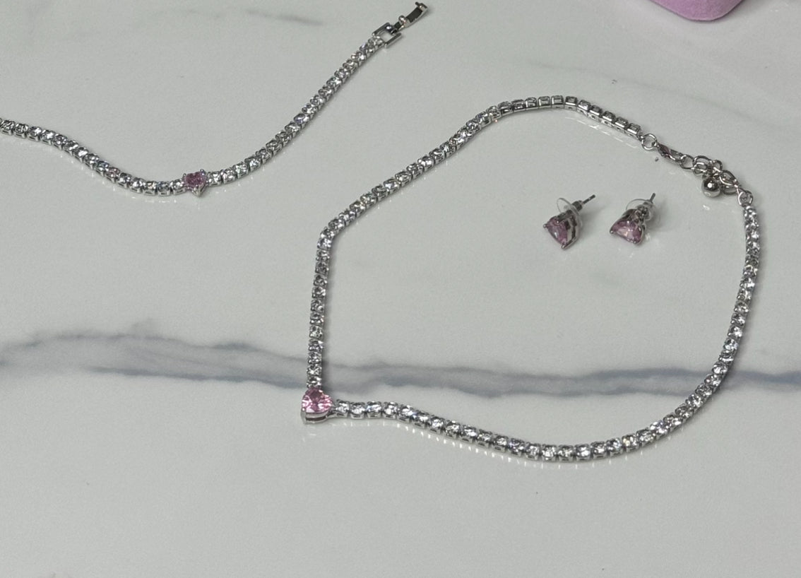Love set - طقم من ثلاث قطع