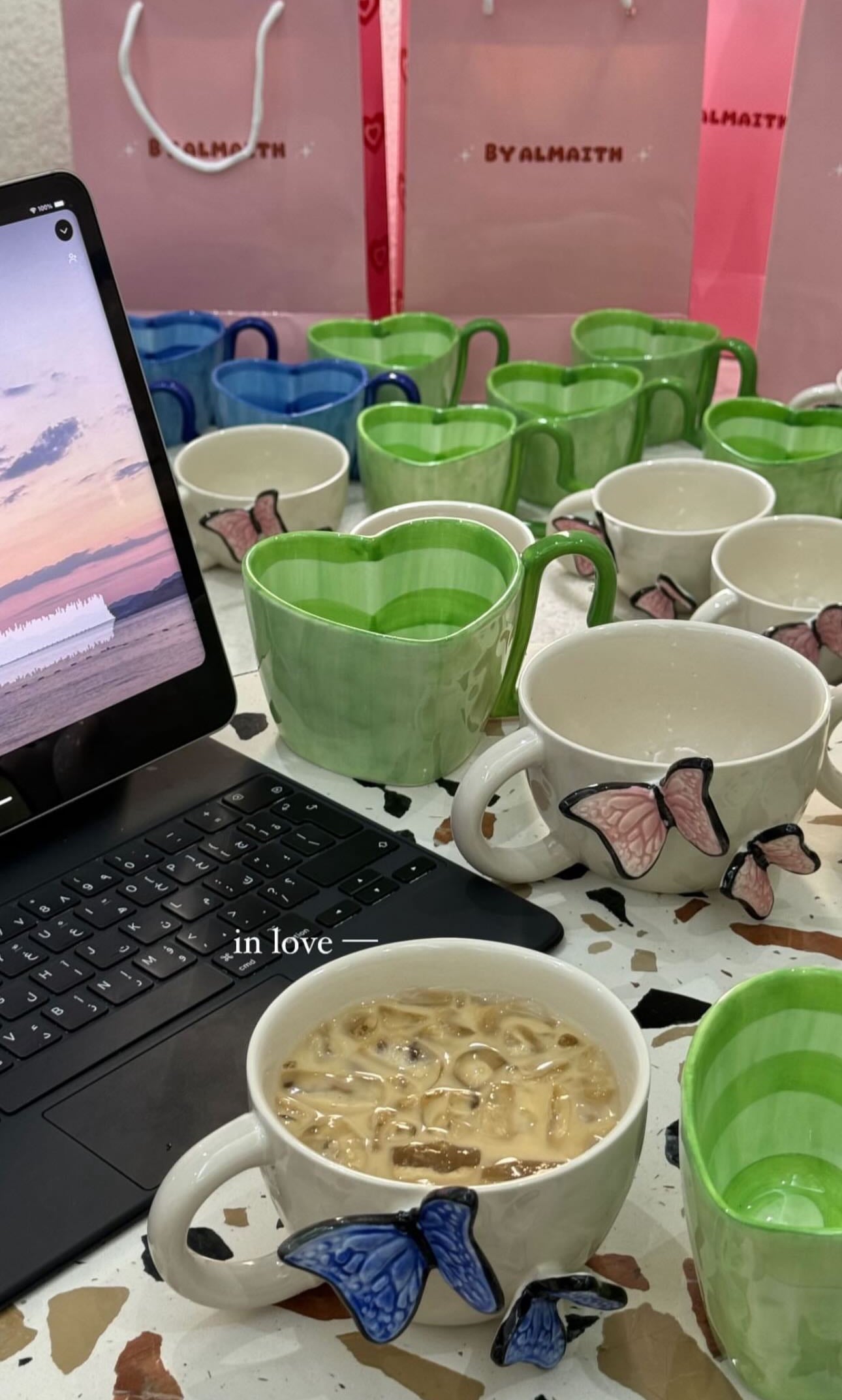 mugs - اكواب