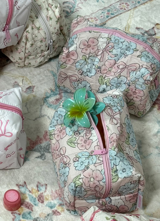 Flowers pouch